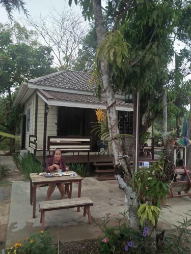 Hostal Wasuthan Garden House