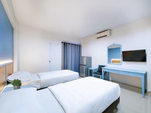 Chateau Hotel & Apartments