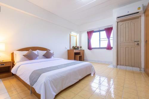 Hotel D Haus Ngamwongwan Residence