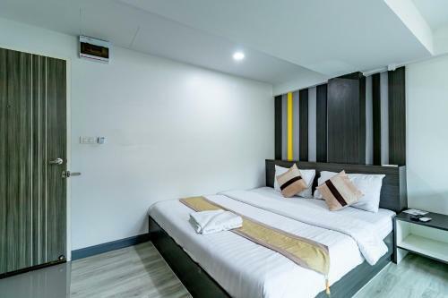 Aparthotel Riski Residence Bangbuathong