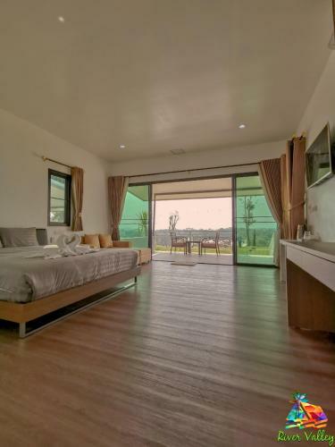 Hotel River Valley Resort