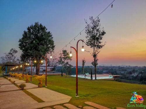 Hotel River Valley Resort