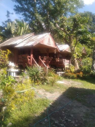 Hostal Baanwisarut Guesthouse(??????????)