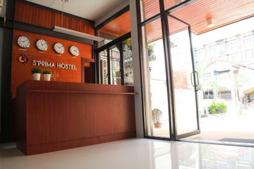 Hotel S'prima Hostel