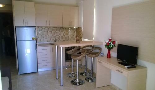 Gaia Studios & Apartments
