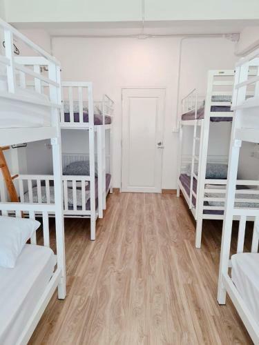 Room Story Hostel