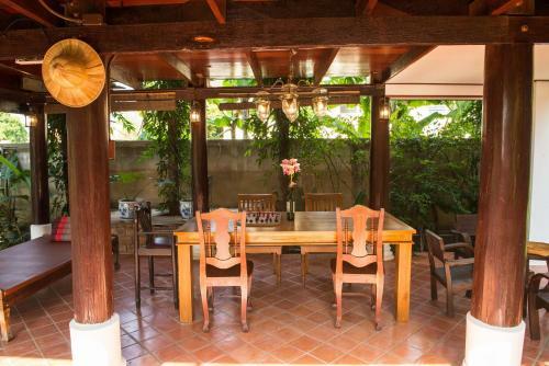 Hostal Phuttal Residence
