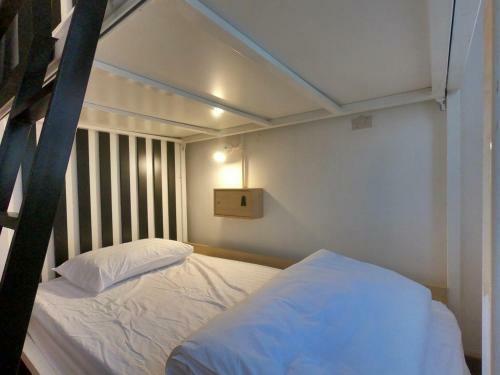 Zleepinezz Hostel