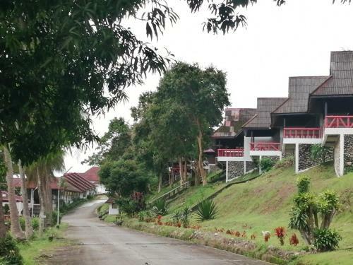 Hotel Jansom Beach Resort