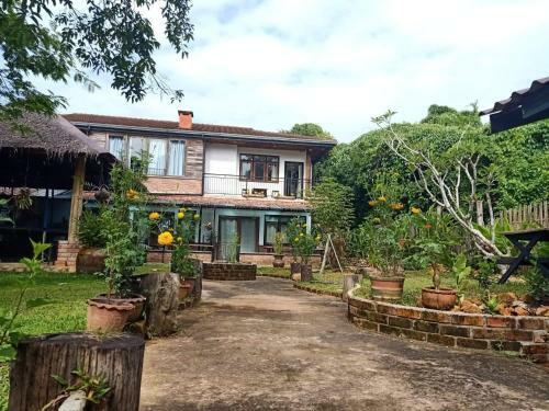 Hostal Kingfisher House