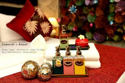 Hotel Love Bridge House ????????????
