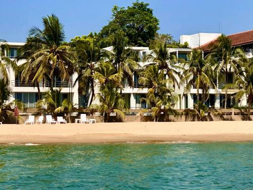 Front Samet Beach House With Swimming Pool