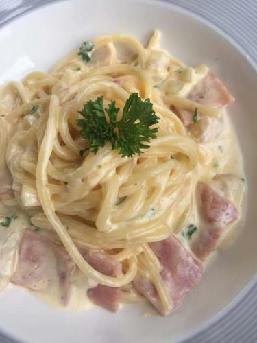 Bed & Breakfast Je T'aime Cafe & Villa