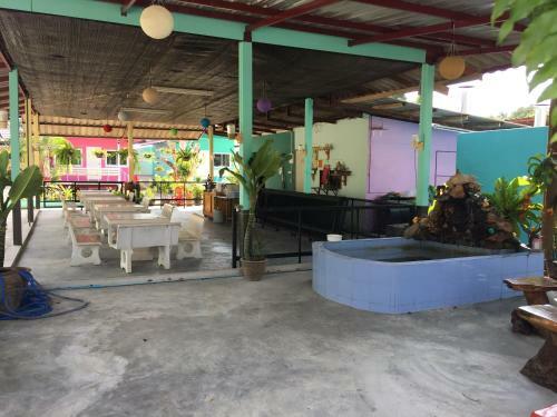 Hostal Bannrommai Sattahip
