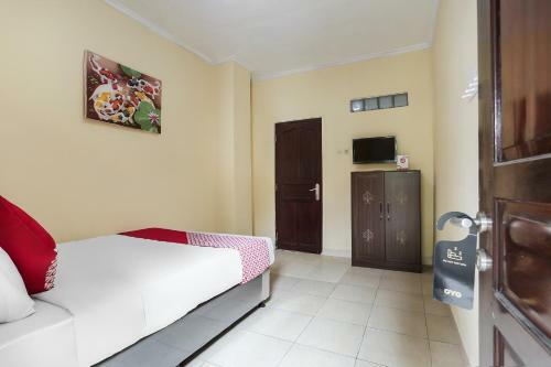 Hotel Oyo 90907 Handika Jaya Bs