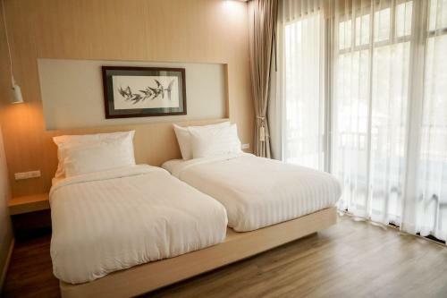 Hotel ???????? ????? The Pine Songkhla