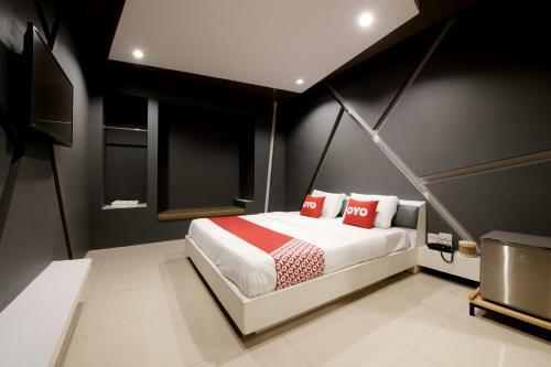 Oyo 477 Sriracha Hotel And Spa