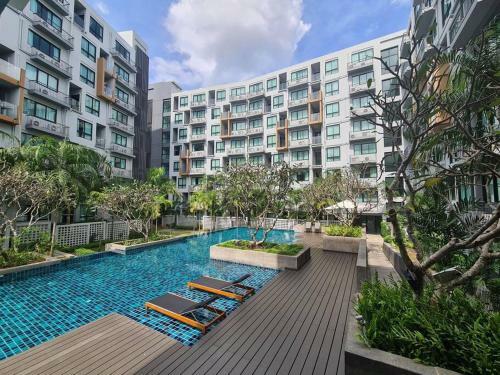 Apartamento 2br Service Condo In Sriracha