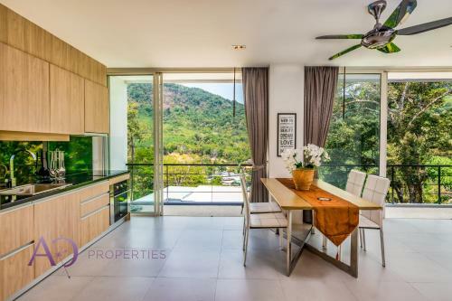 Luxury 2bedroom Tropical Apartment