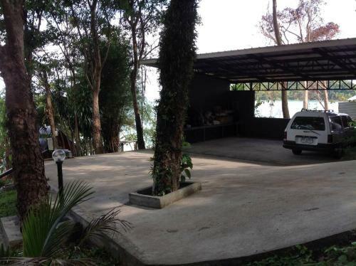 Koh Sirey Beachfront Pool Villa
