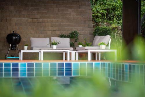 Koh Sirey Beachfront Pool Villa