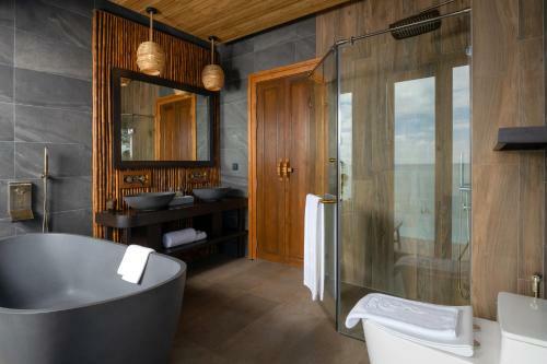 Hotel Sinae Phuket - Sha Extra Plus