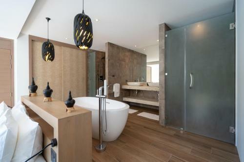 Labriz Ocean Villa - Tropical Modern Living