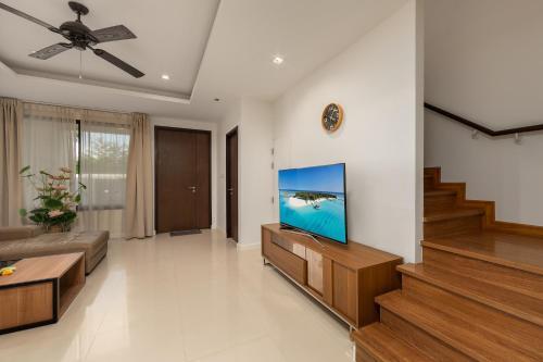 Villa Biak Laguna Beach By Tropiclook