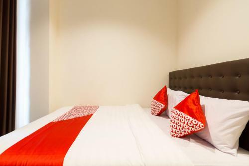 Hotel Vaccinated Staff-oyo 1431 Travel-inn