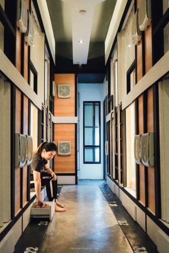 Hotel Sleepbox Hostel Suratthani