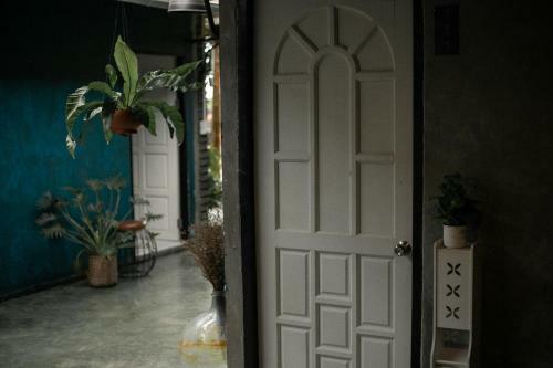 Hotel Baannokhook Home&cafe