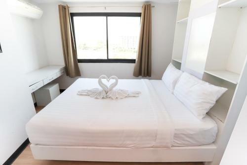 Apartamento C Tower Hotel