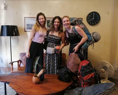 Boundary Hostel And Cafe