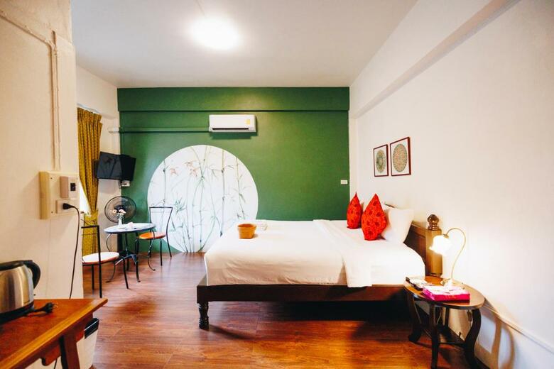 Hostal Sleeper House