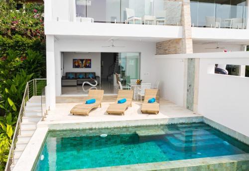 Sunset Lagoon | Villa Rihanna 2
