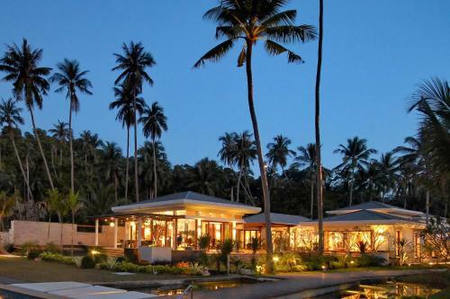 5 Bedroom Beach Front Villa Bang Po