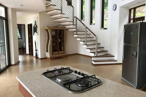 3 Bedroom Sea View Villa Santi