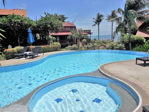 Beachfront Villa, Bang Po