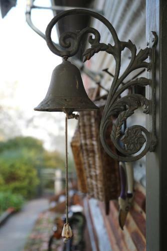 Homeo Alpine Cottage