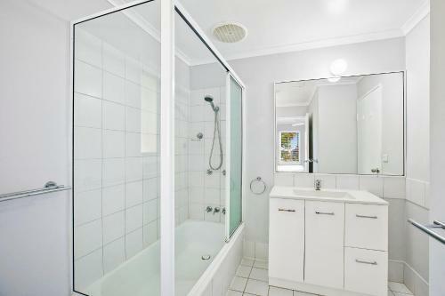 Seychelles, Apartment 2, 5 Barbados