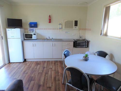 Moonta Bay Cabins - Cabin 9 Accessible