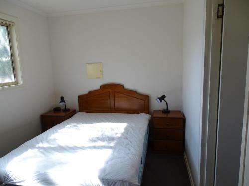 Moonta Bay Cabins - Cabin 2