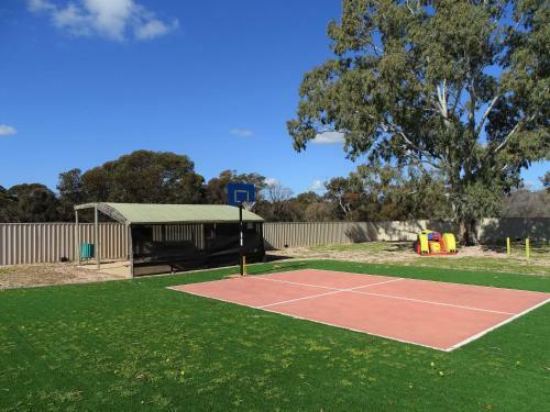 Moonta Bay Cabins - Cabin 6