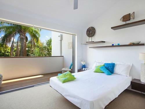 Unit 2 Alamode 27 Noosa Parade