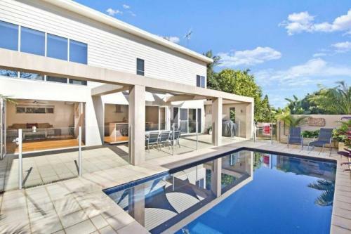 Pacific Lux Beach House With Pool