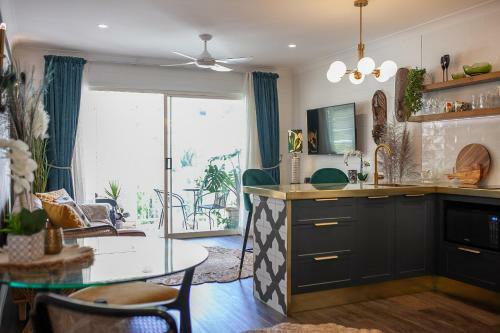 Muse-luxe Apartment In Port Douglas