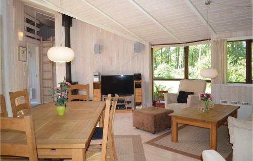 Holiday Home Stokkepil-holmen