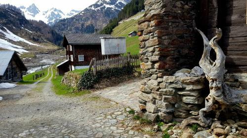 Hostal G�stehaus Alpengl�hn