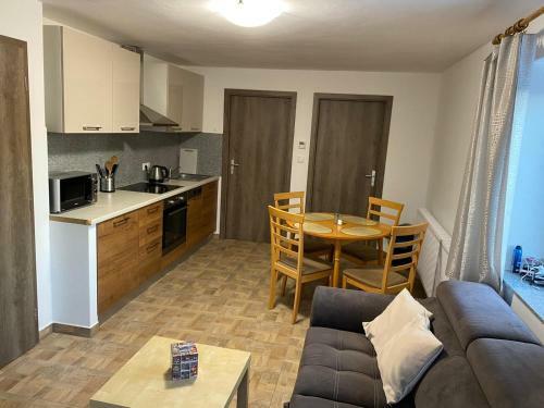 Apartm�ny M�ra