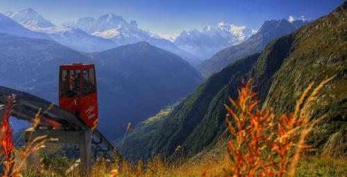 Lieu Secret Dans Les Alpes Suisses